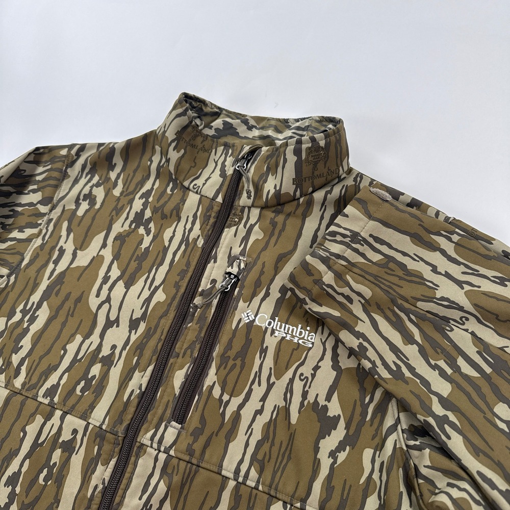 Columbia PHG Ascender Softshell Jacket Mens M Mossy Oak Bottomland Camo Hunting